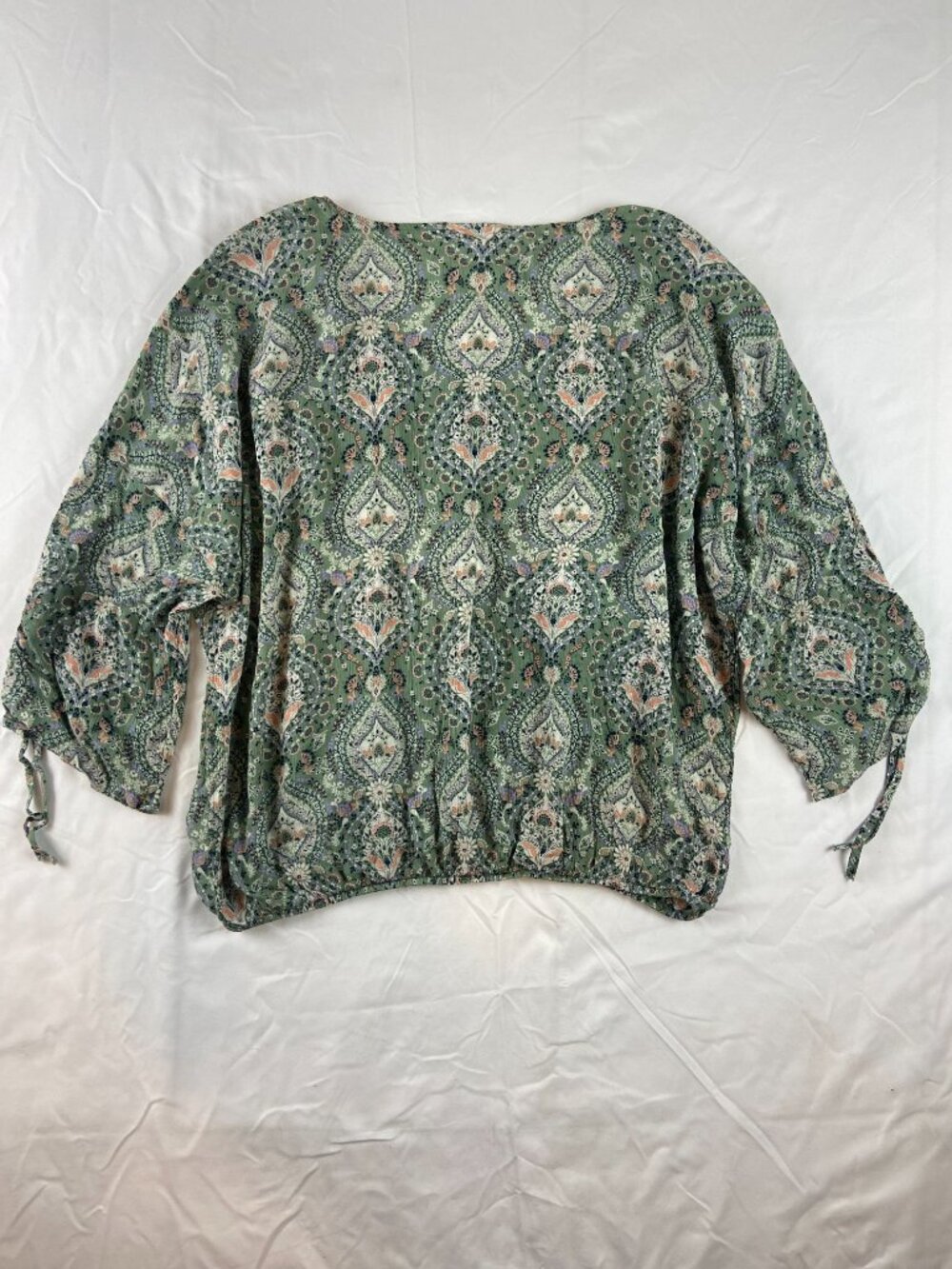 J. Jill Crinkled Button-Front Top | Floral Paisley | Size Medium | Sage Green | - Picture 4 of 10